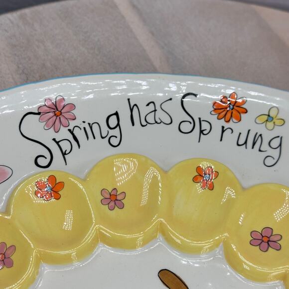 Colorful CRACKER BARREL Ceramic Egg Plate Bunny Flowers 'SPRING HAS SPRUNG' 13" - Picture 7 of 7